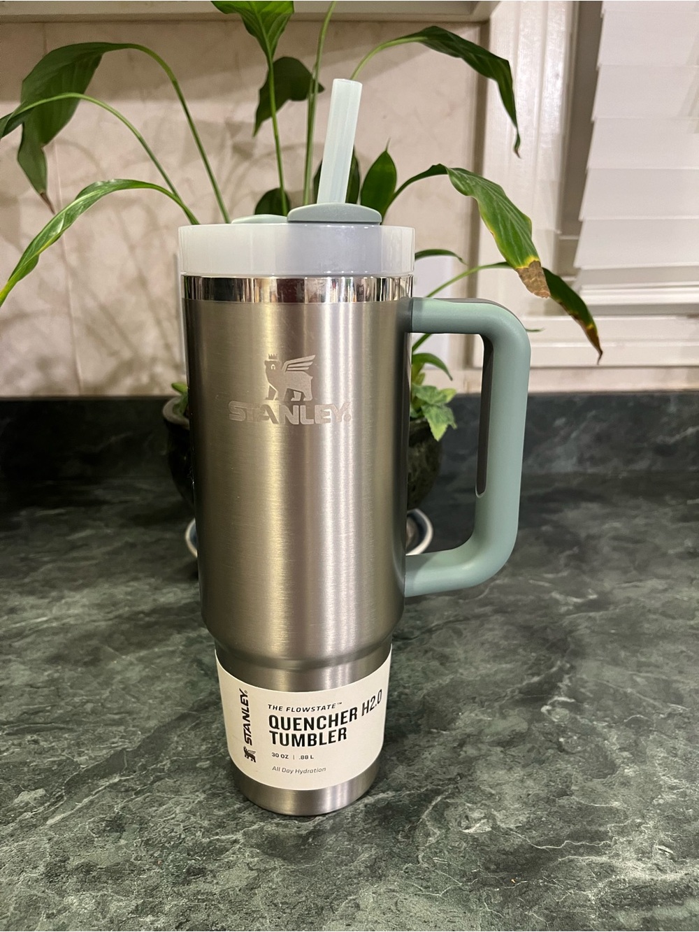 *NWT* Stanley Stainless Steel H2.0 Flowstate Quencher Tumbler 30 oz